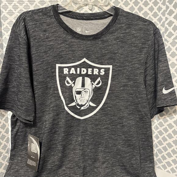 NWT 2021 Nike Las Vegas Raiders Dri Fit Sideline Shirt Medium size M NEW - Picture 1 of 4
